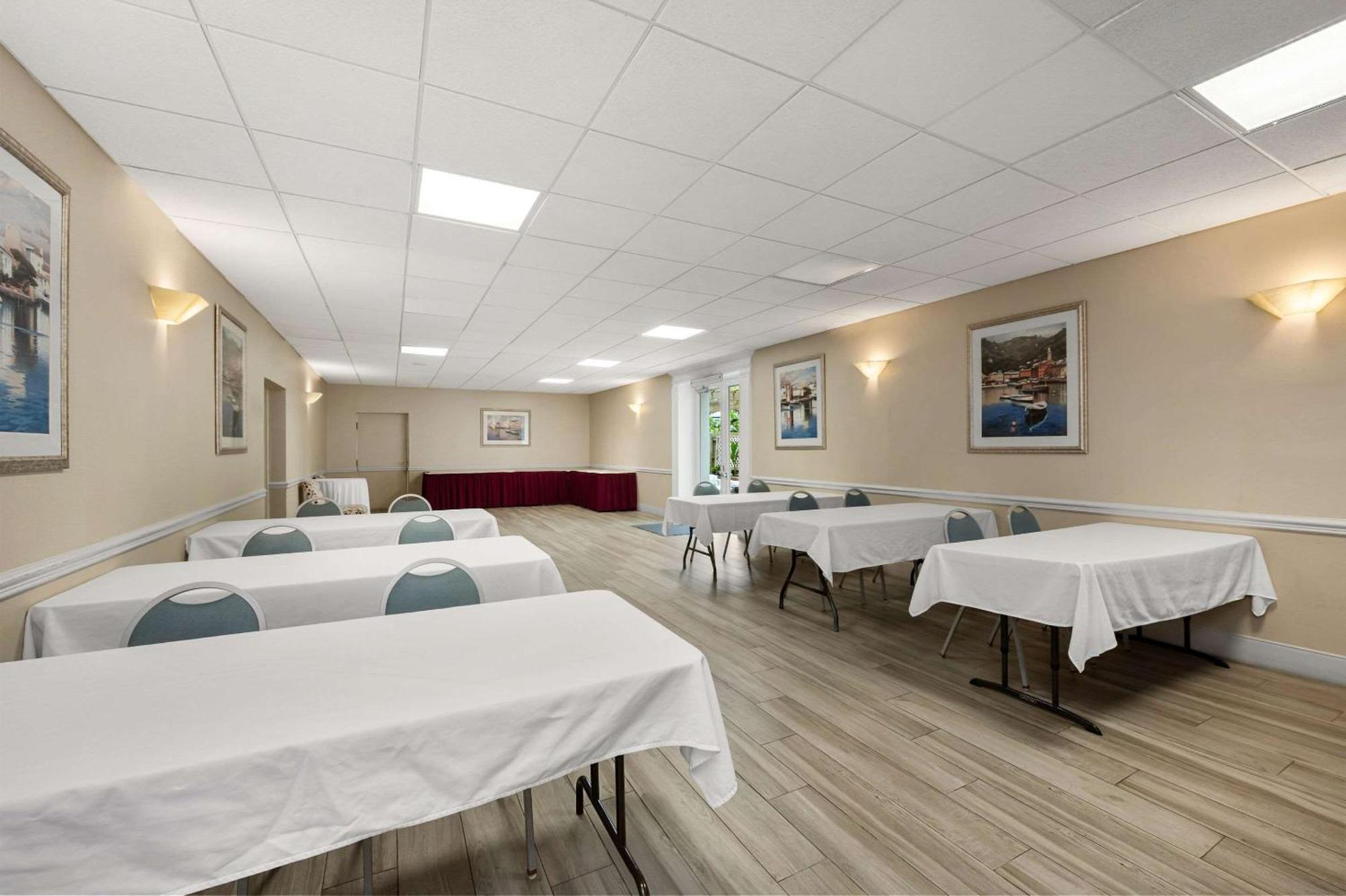 Comfort Inn Oceanside Диърфийлд Бийч Екстериор снимка