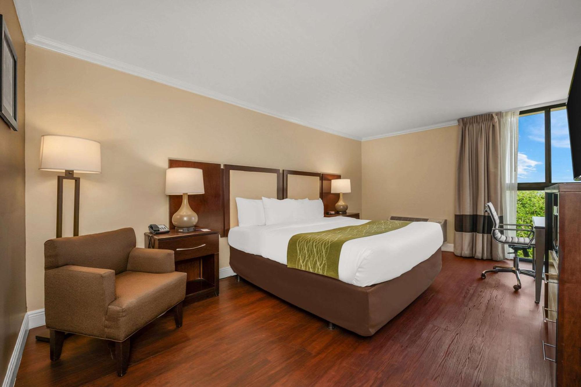 Comfort Inn Oceanside Диърфийлд Бийч Екстериор снимка
