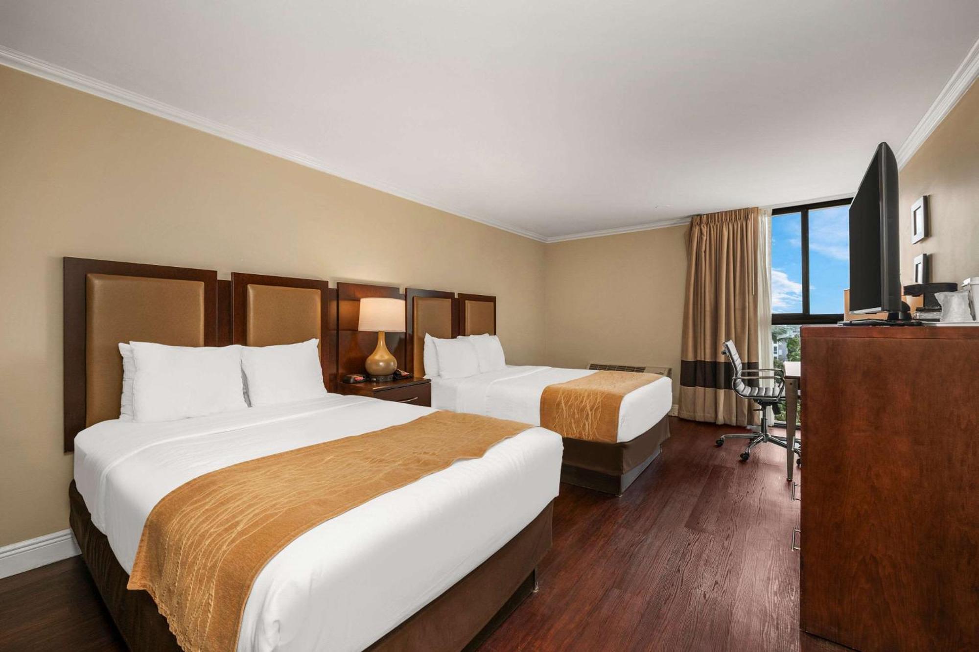 Comfort Inn Oceanside Диърфийлд Бийч Екстериор снимка