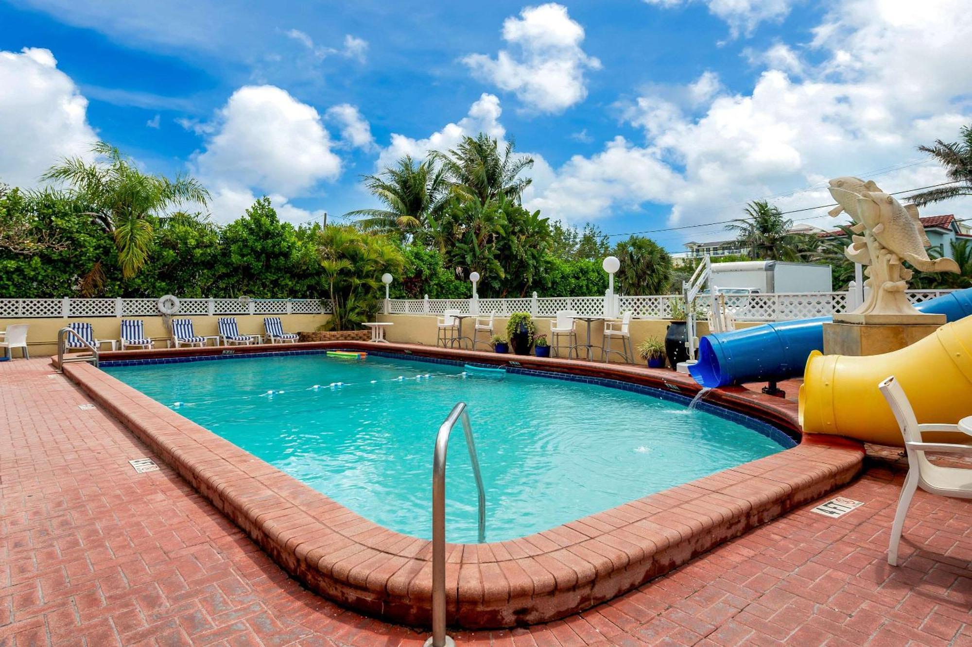 Comfort Inn Oceanside Диърфийлд Бийч Екстериор снимка